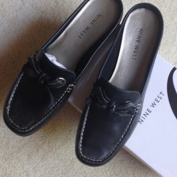 Nine West Shoes - 🌷 9 West Black Leather Slides NIB🌷Was $69